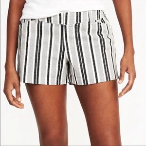 Old Navy New Black Stripe Pixie Chino Shorts Size 2